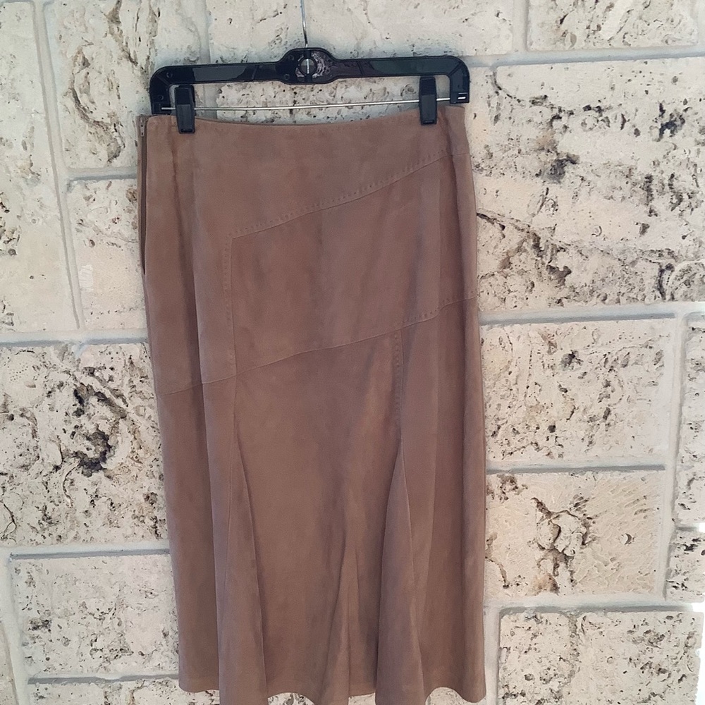 VINTAGE MAX MARA LAMBSKIN SUEDE CAMEL MIDI A LINE SKIRT MADE IN ITALY SZ 8 - Picture 2 of 2